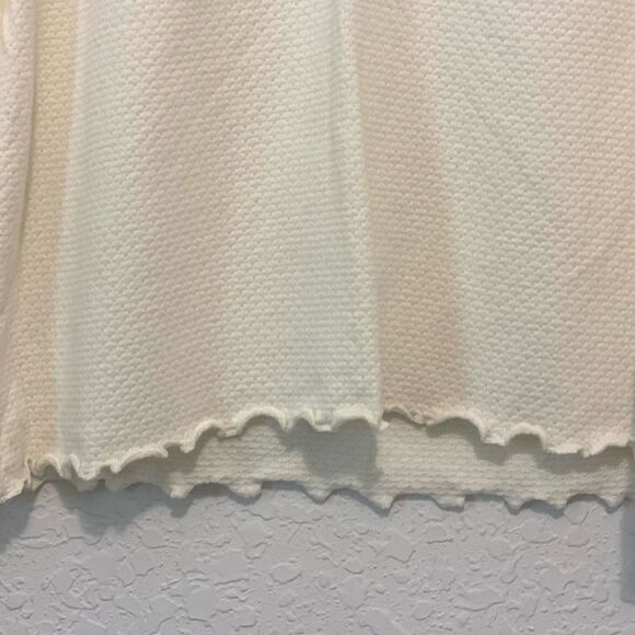 J. Jill 100% cotton, ruffle sleeve and hem Cream color Henley size Medium - Picture 3 of 9